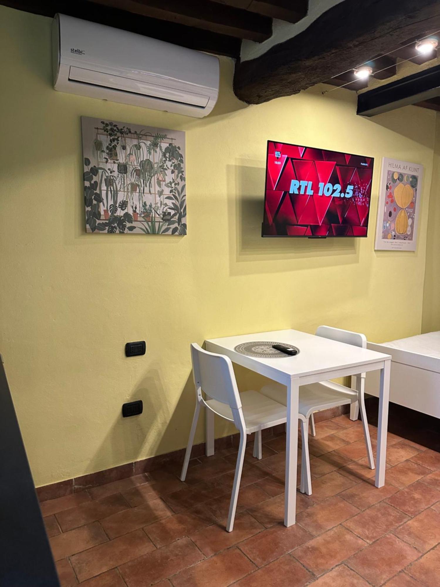 Casa Corso Corsi Piano Terra Apartment Parma Luaran gambar